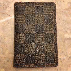 Louis Vuttion Card Holder